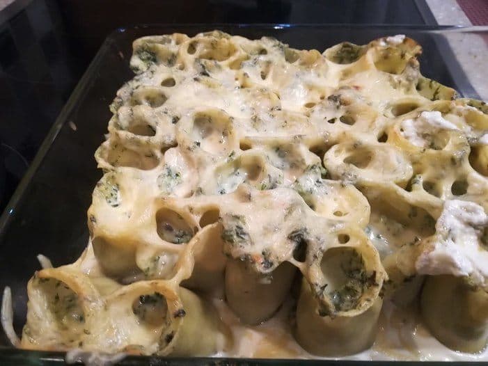 Каннеллони с креветками и шпинатом