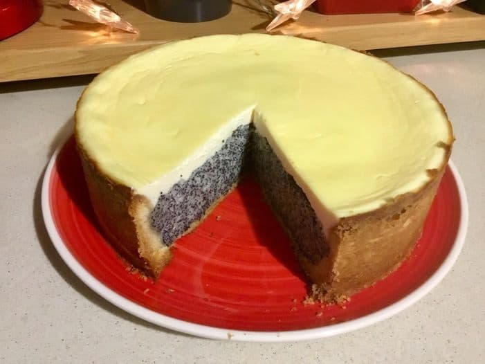 Маковый пирог со сметанной заливкой