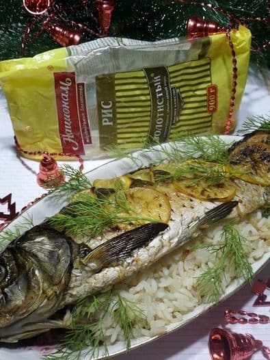 Запеченный фаршированный карп