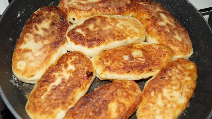Картофельные зразы с капустой из духовки