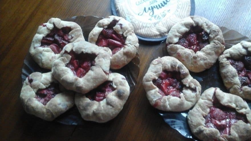 Галета с клубникой