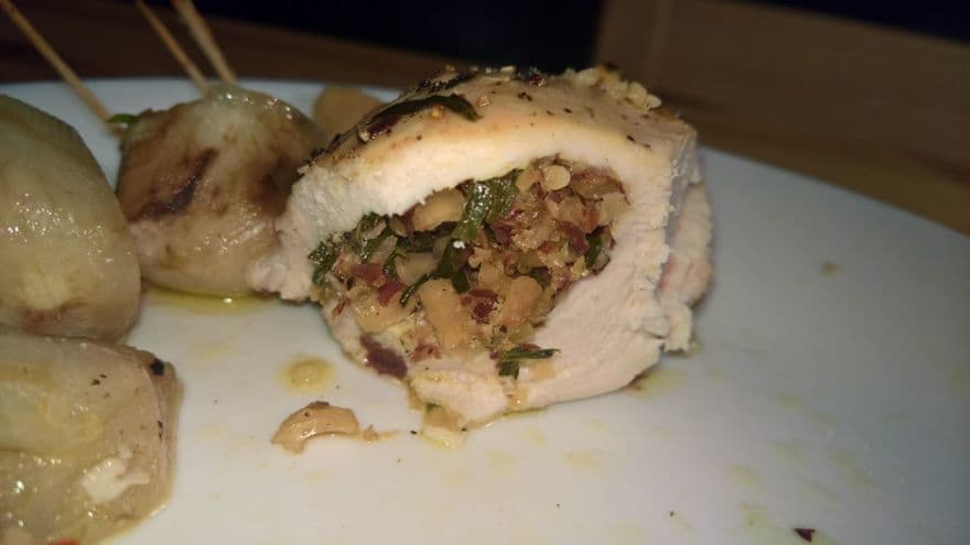 Куриные грудки с миндалем и топинамбуром