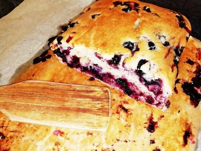 Йогуртовый кекс с клубникой