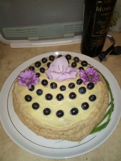 Даккуаз с малиной