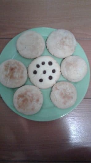 Лимонное печенье с малиной