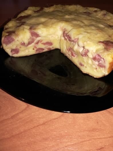 Быстрый пирог с ветчиной и сыром
