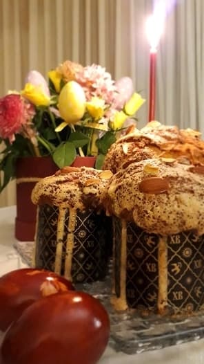 Кулич с марципаном