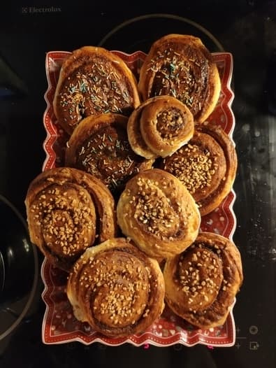 Плюшки с корицей