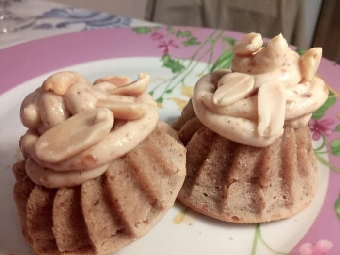 Арахисовые капкейки