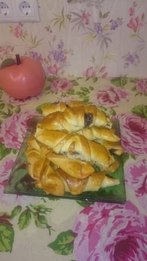 Рогалики с шоколадной начинкой 