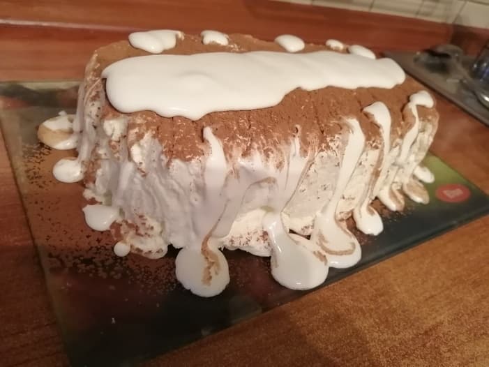 Торт-мороженое с шоколадом