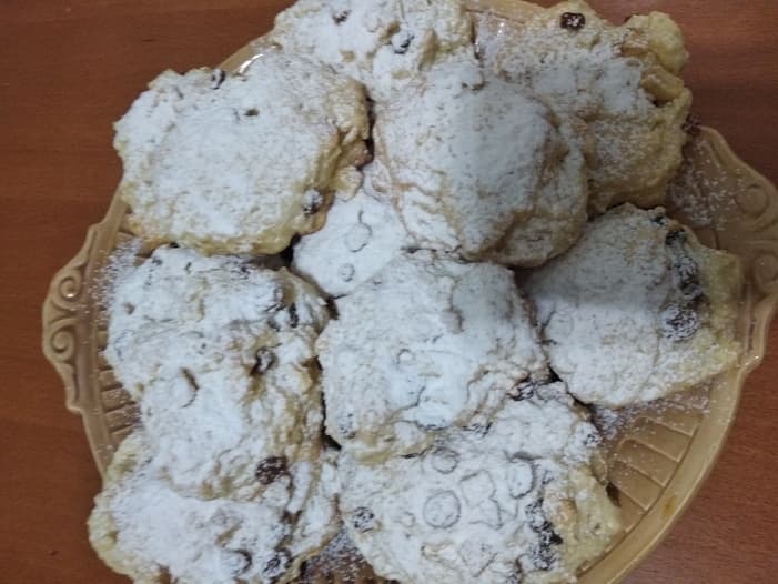 Яблочное печенье с изюмом 